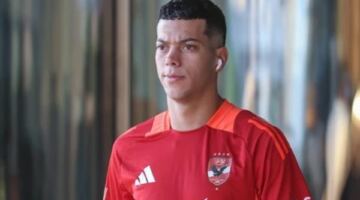 لاعب نمرود.. زكي عبد الفتاح يكشف سر عدم انتقال إمام عاشور إلى الدوري الأمريكي
                                                
                                                
                                                    08/06/2026 04:00 ص
                                                
                                                
                                                    كشف زكي عبد الفتاح مدرب حراس مرمى منتخب مصر السابق، عن سر رفض الأندية الأمريكية في التعاقد مع إمام عاشور لاعب الأهلي