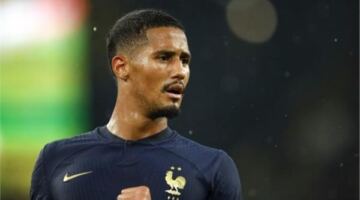 لعنة نهائي دوري الأبطال تطارد فرنسا قبل المونديال.. هل يخسر الديوك أحد أهم أسلحتهم الدفاعية؟                                                                                                                                                    01/06/2026 03:24 م                                                                                                                                                    قبل أيام قليلة من انطلاق كأس العالم 2026 لم يكن معسكر المنتخب الفرنسي ينتظر أخبارًا كهذه فبينما تتجه أنظار الجماهير الفرنسية نحو الحلم