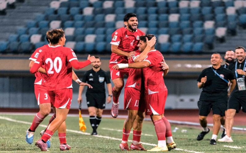ما القنوات الناقلة لمباراة لبنان واليمن في تصفيات كأس آسيا 2027؟ وكيف تشاهدها عبر الإنترنت؟