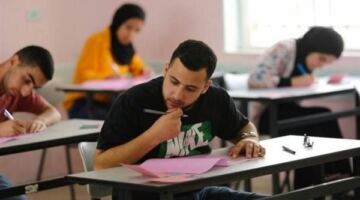 ما هي "خانة لغة الاختبار" وكيف يتعامل معها طلاب الثانوية العامة بمدارس اللغات؟  منذ 36 دقيقة