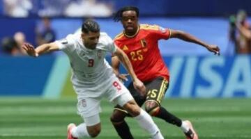 مجموعة مصر | شوط أول سلبي بين إيران وبلجيكا بكأس العالم
                                                
                                                
                                                    21/06/2026 10:58 م
                                                
                                                
                                                    سيطر التعادل السلبي على أحداث الشوط الأول من مباراة منتخبي بلجيكا وإيران في اللقاء الذي يجمع بينهما الآن ضمن منافسات المجموعة السابعة في كأس العالم 2026، فى لقاء يحمل أهمية للمنتخب الوطني الذي سيواجه
