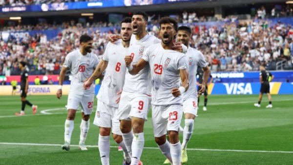 مدرب إيران يكشف عن خطته لمواجهة الفراعنه في كأس العالم
                                                
                                                
                                                    26/06/2026 09:51 ص
                                                
                                                
                                                    كشف أمير قلعة نوي المدير الفني لمنتخب إيران عن خطته في مواجهة المنتخب  في الجولة الثالثة والأخيرة من دور
