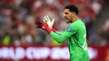 مصطفى شوبير: محمد صلاح نموذج يحتذى به ويستحق كل ما حققه
                                                
                                                
                                                    24/06/2026 09:28 م
                                                
                                                
                                                    أثنى مصطفى شوبير على قائد منتخب مصر محمد صلاح، مؤكدًا أن النجاحات الكبيرة التي حققها نجم الفراعنة جاءت نتيجة اجتهاده والتزامه داخل وخارج الملعب.