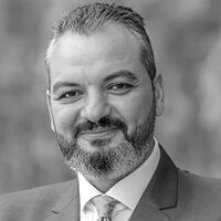 من هو محمود ممدوح إبراهيم؟