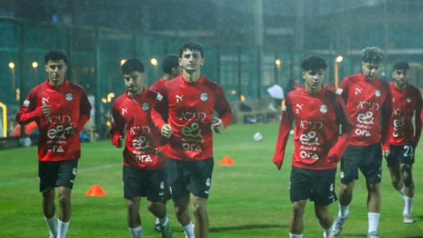 منتخب الشباب يواصل استعداداته لمواجهتي روسيا الوديتين
                                                
                                                
                                                    02/06/2026 01:18 ص
                                                
                                                
                                                    واصل منتخب مصر للشباب مواليد 2007 تدريباته المكثفة لليوم الثالث على التوالي، ضمن المعسكر المغلق المقام حاليًا بمركز المنتخبات الوطنية بمدينة السادس من أكتوبر، تحت القيادة الفنية للكابتن وائل رياض. ويأ