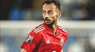 موقف الزمالك من التعاقد مع أحمد عبد القادر
                                                
                                                
                                                    01/06/2026 10:18 ص
                                                
                                                
                                                    أكد الإعلامي محمد فاروق أن  ملف تعاقد الزمالك مع أحمد عبد القادر، لاعب الأهلي السابق، والكرمة العراقي الحالي ، لا يزال مطروحًا على طاولة مسؤولي الأبيض، مؤكدًا أن إدارة القلعة البيضاء لم تغلق باب المفا