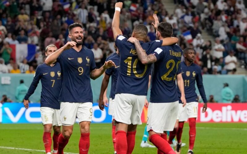 مونديال المليارات.. فرنسا تتصدر أغلى منتخبات كأس العالم .. وهالاند ويامال ومبابي فى صدارة بورصة اللاعبين
                                                
                                                
                                                    06/06/2026 02:30 م
                                                
                                                
                                                    قبل أيام قليلة من انطلاق كأس العالم 2026 الذي تستضيفه الولايات المتحدة الأمريكية وكندا والمكسيك في نسخة تاريخية غير مسبوقة