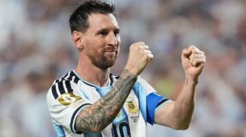 ميسي ينفرد بعرش هدافي كأس العالم عبر التاريخ
                                                
                                                
                                                    22/06/2026 10:39 م
                                                
                                                
                                                    واصل ليونيل ميسي، كتابة التاريخ في بطولة كأس العالم، بعدما أصبح الهداف التاريخي للمسابقة، بتسجيله الهدف السابع عشر
