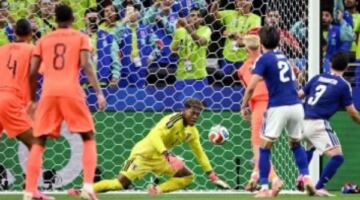 هولندا تستعيد التقدم أمام اليابان في كأس العالم 2026
                                                
                                                
                                                    15/06/2026 12:44 ص
                                                
                                                
                                                    استعاد منتخب هولندا تقدمه أمام منتخب اليابان بنتيجة هدفين مقابل هدف، خلال المباراة التي تجمع المنتخبين على ملعب إيه تي آند تي بمدينة أرلينجتون الأمريكية