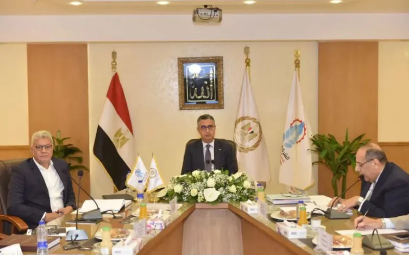 وزير التموين يؤكد على أهمية استمرار الحفاظ على مخزونات آمنة وكافية من السلع الاستراتيجية | أخبار السلع