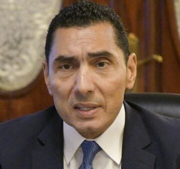 وزير الشباب: تنمية موارد الاتحادات الرياضية ضرورة لدعم المنتخبات الوطنية
                                                
                                                
                                                    25/06/2026 03:30 م
                                                
                                                
                                                    أكد وزير الشباب والرياضة جوهر نبيل أن تنمية الموارد الذاتية للاتحادات الرياضية وتعظيم الاستفادة من الرعايات والشراكات أصبحا ضرورة لضمان استمرارية دعم المنتخبات الوطنية في مختلف المراحل العمرية